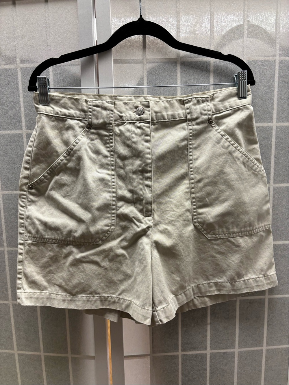 BILL BLASS Shorts